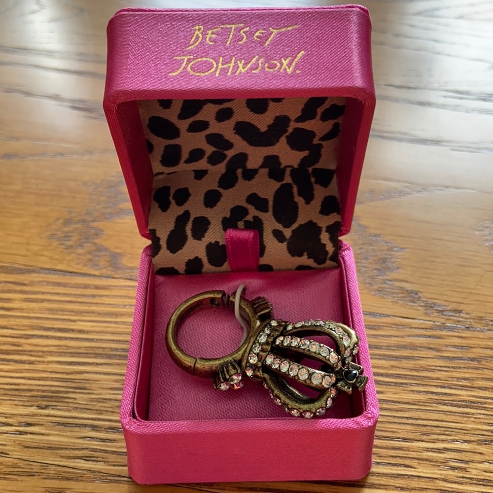 Betsey Johnson crown ring